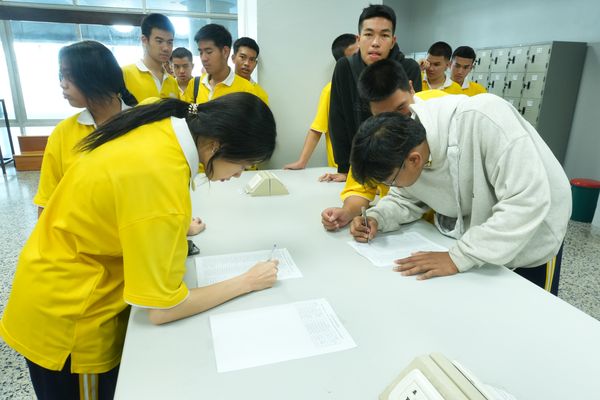 โรงเรียนปรีชานุศาสน์